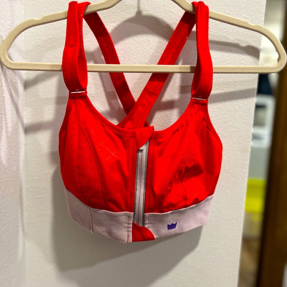 Shefit size medium high impact sports bra